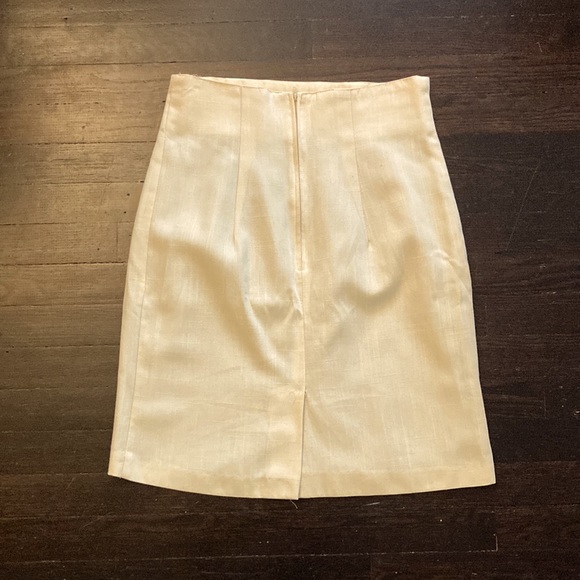 Buttery yellow vintage pencil skirt made in USA - Picture 2 of 4